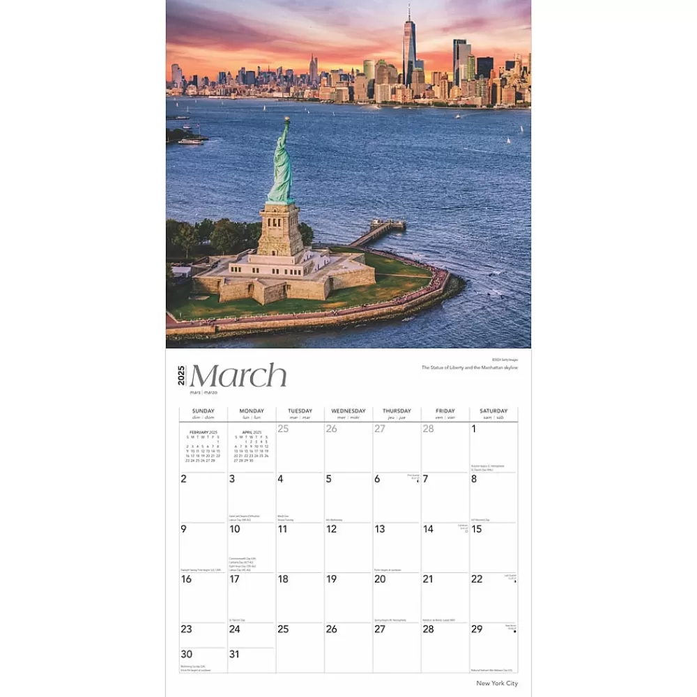 BrownTrout 2025 Calendars<2025 New York City 12" x 12" Monthly Square Wall Calendar (9781975477462)